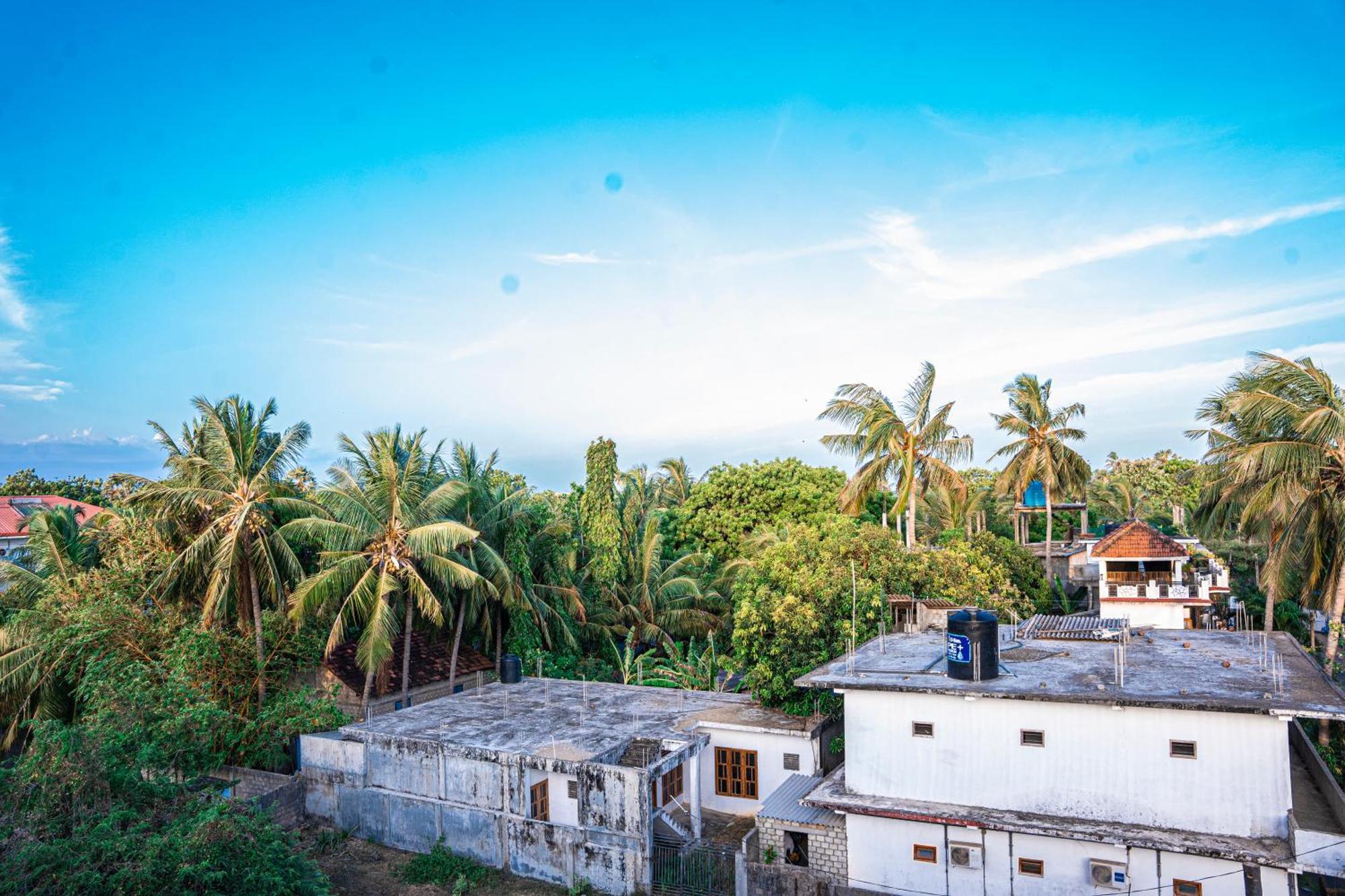 Theevanni Resort Trincomalee Exterior photo